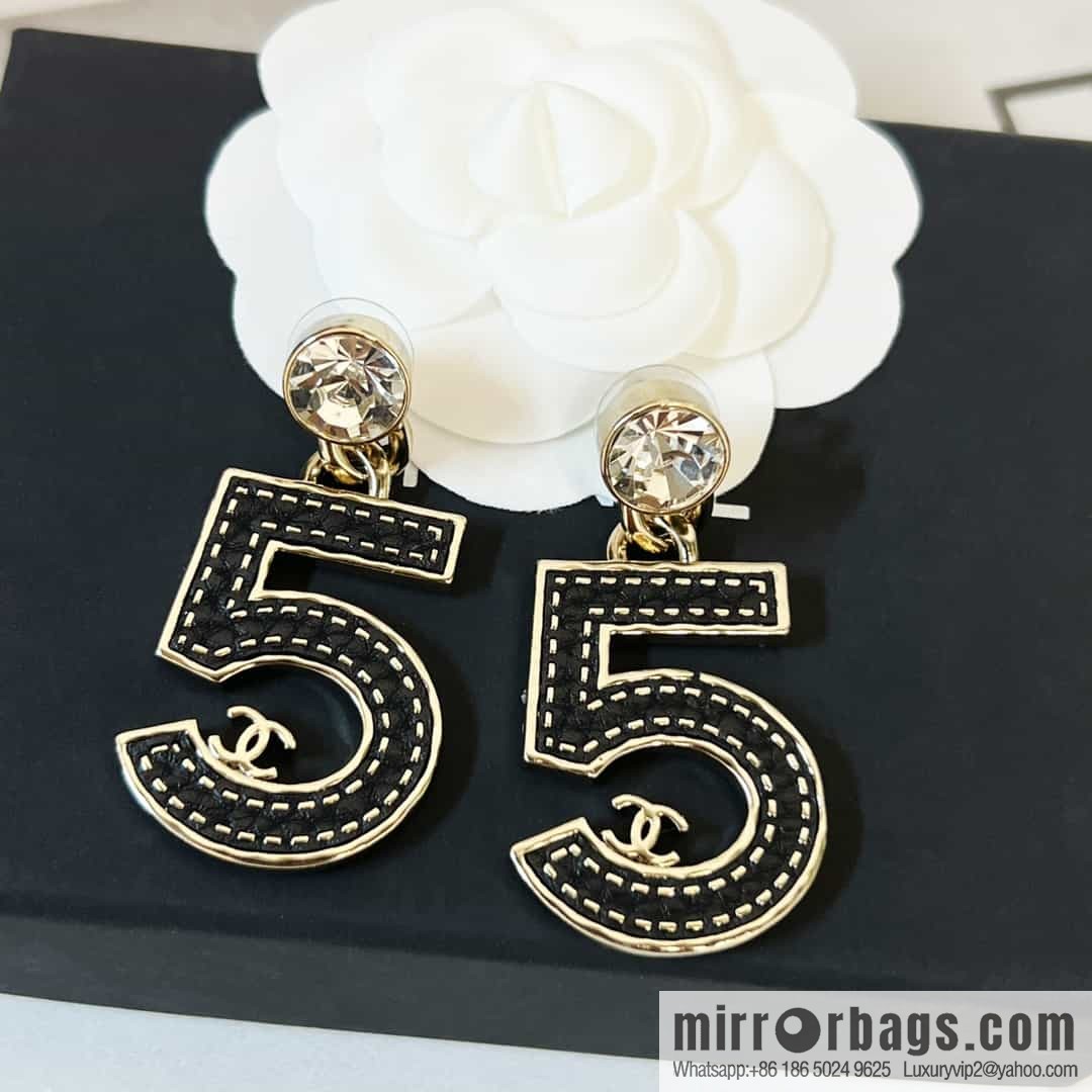 New ☑️ CHANEL CHANEL c2 double c black leather 5 word five stud earrings