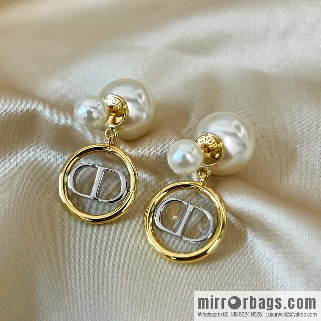 New ☑️ DIOR size pearl CD stud earrings