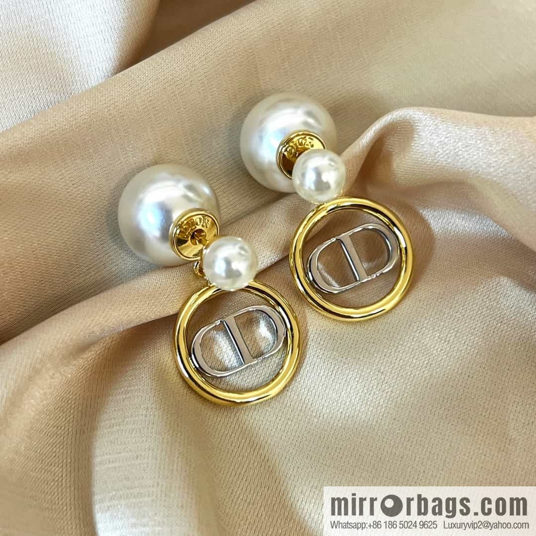 New ☑️ DIOR size pearl CD stud earrings