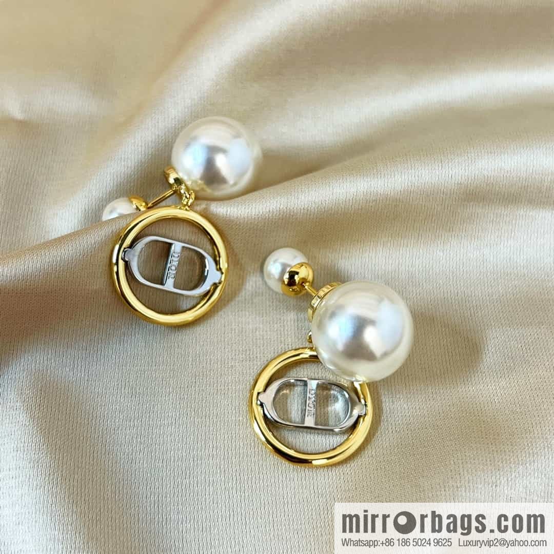 New ☑️ DIOR size pearl CD stud earrings
