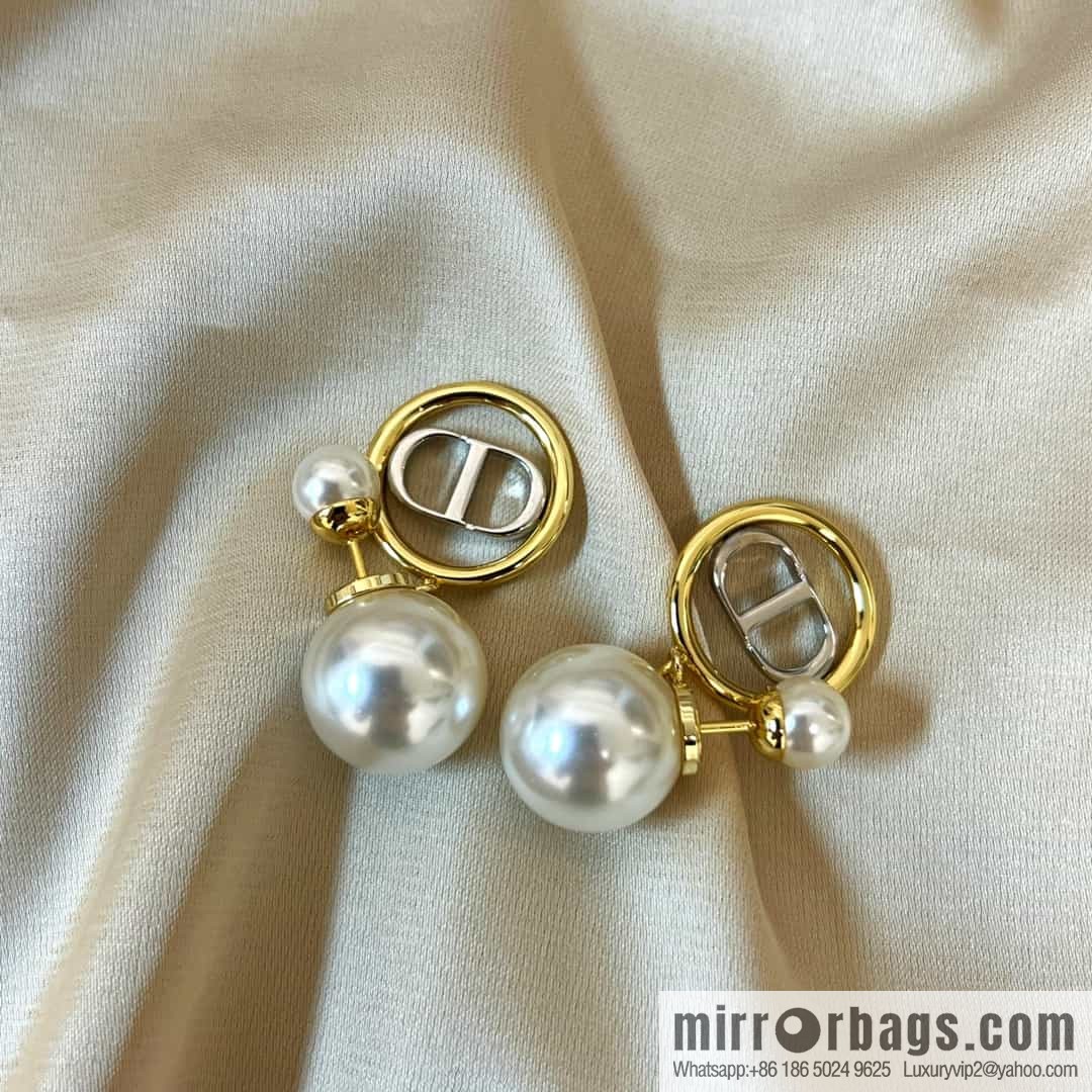New ☑️ DIOR size pearl CD stud earrings