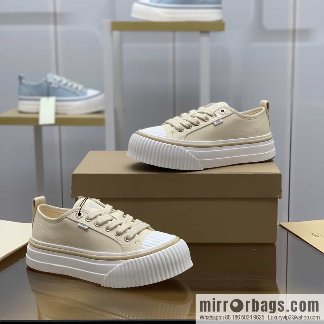 AMI new women's lace-up low-top thick-soled muffin shoes