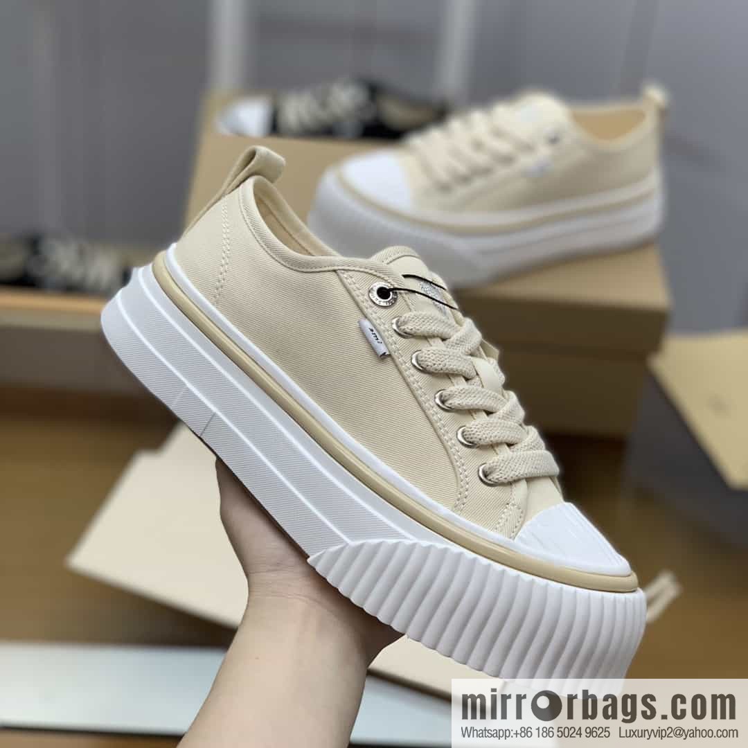 AMI new women's lace-up low-top thick-soled muffin shoes