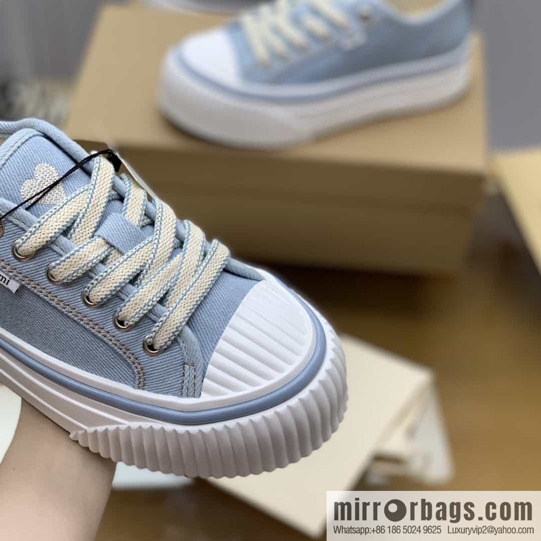 AMI new women's lace-up low-top thick-soled muffin shoes