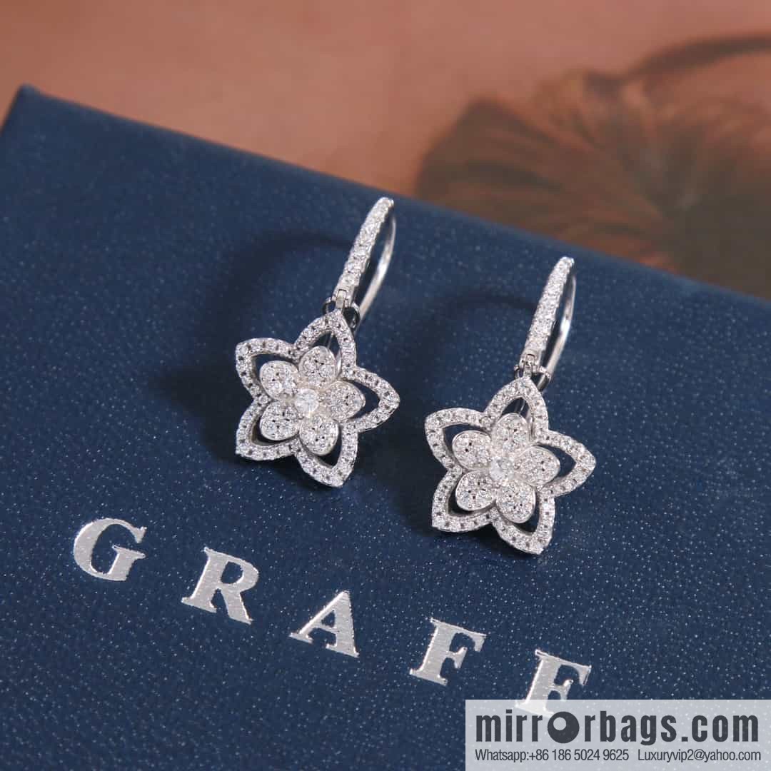 GRAFF Wild Flover Flower Diamond Earrings