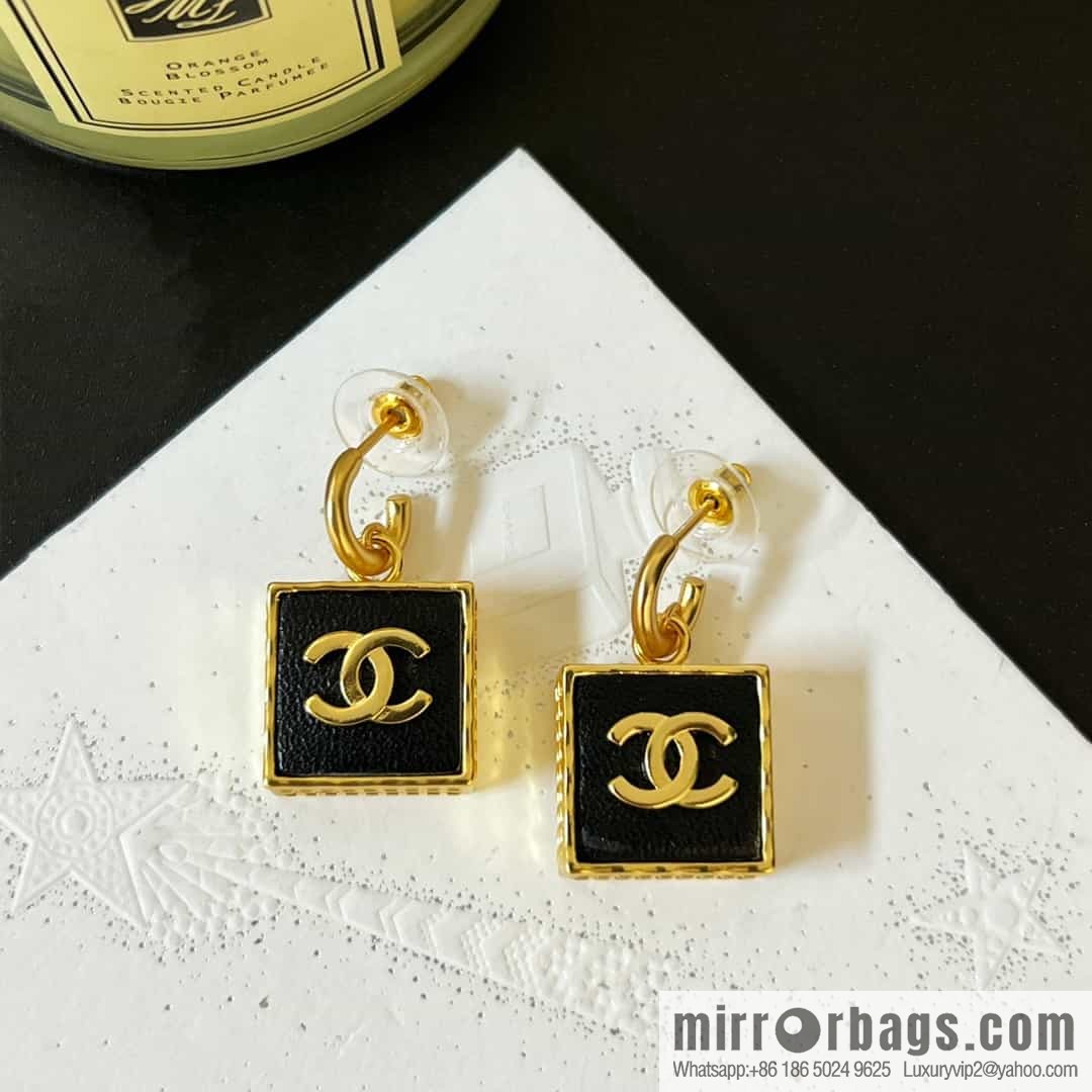 New ☑️ chanel c2 double c square black leather earrings