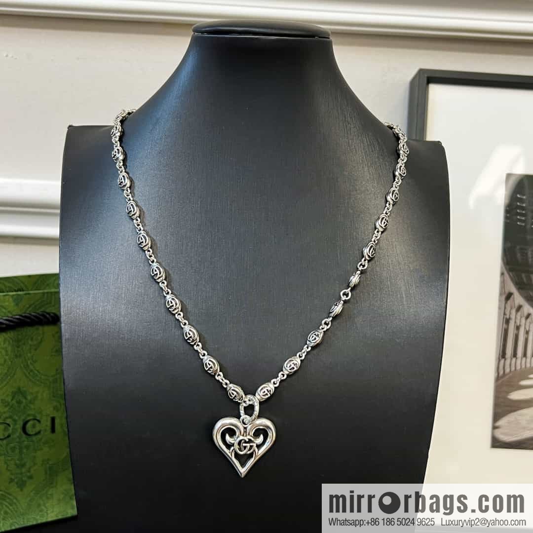 New Gucci Gucci Hollow Double G Love Peach Heart Necklace
