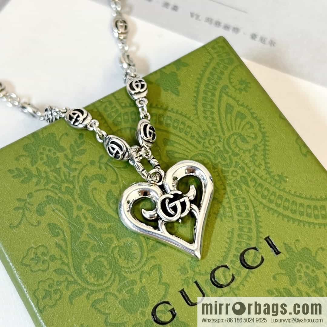 New Gucci Gucci Hollow Double G Love Peach Heart Necklace