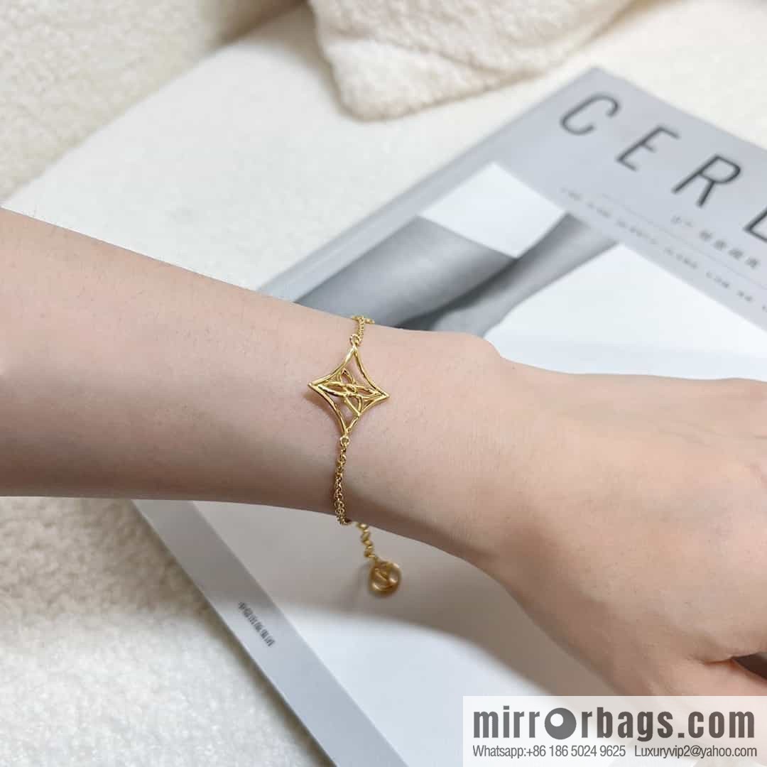 Louis Vuitton Louis Vuitton LV TWIGGY Bracelet