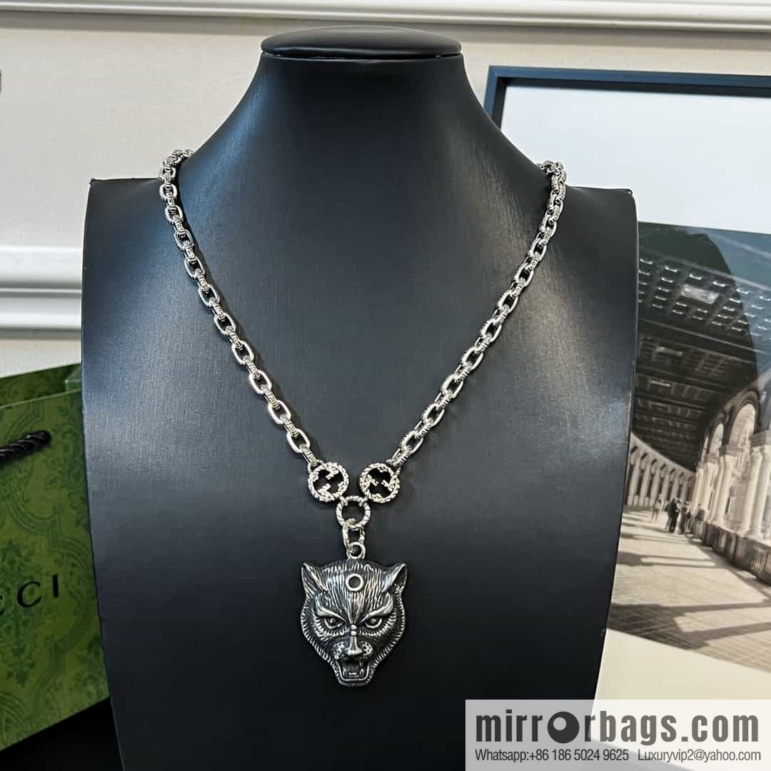 New Gucci gucci tiger head necklace