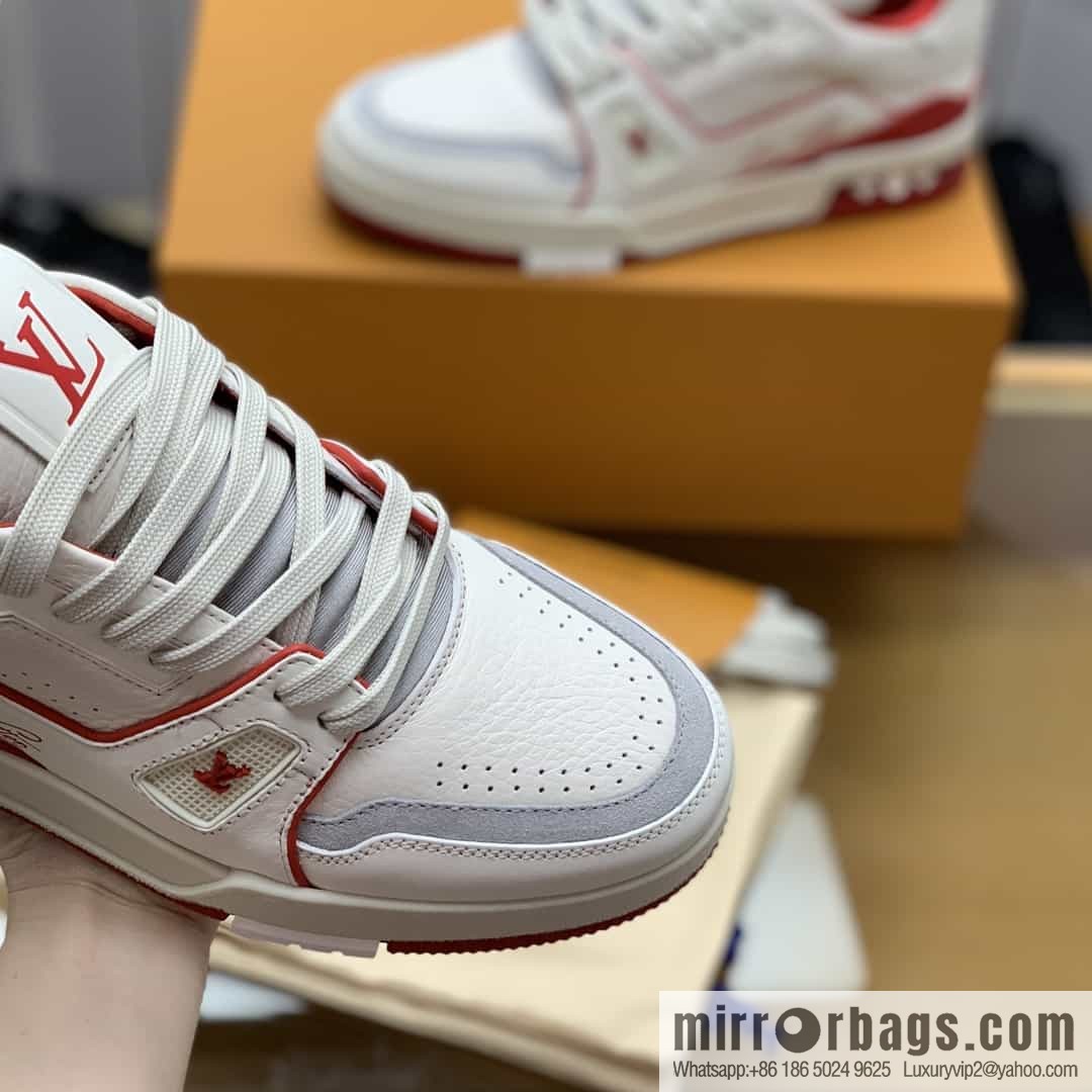 LV Louis Vuitton uses white calfskin to make His & Hers sports and leisure shoes