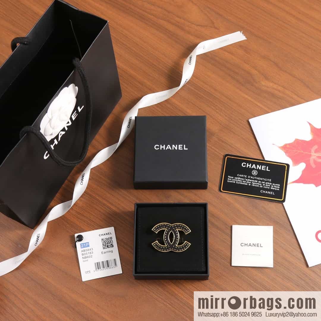 New ☑️ Chanel Double C Black Leather Brooch