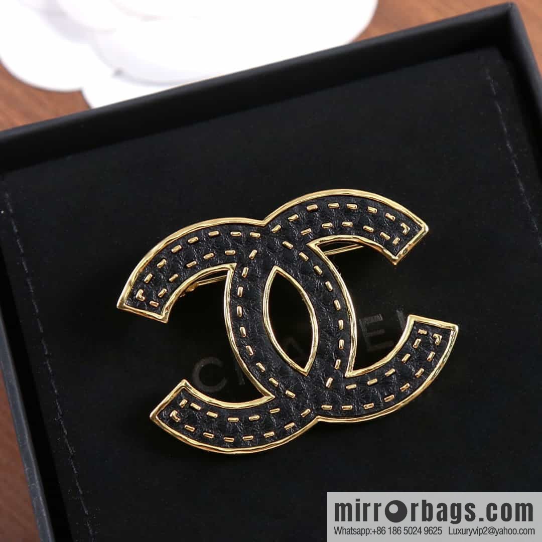 New ☑️ Chanel Double C Black Leather Brooch