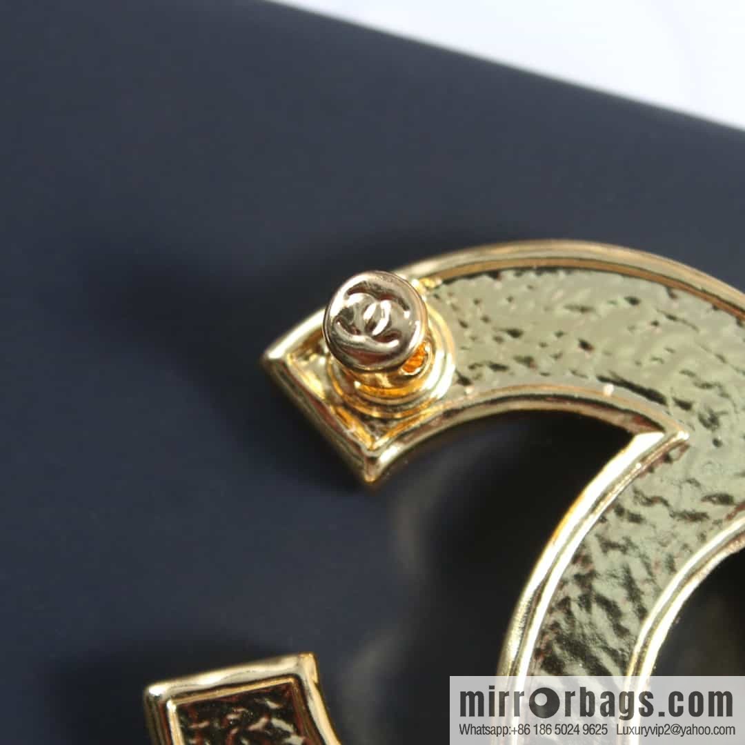 New ☑️ Chanel Double C Black Leather Brooch