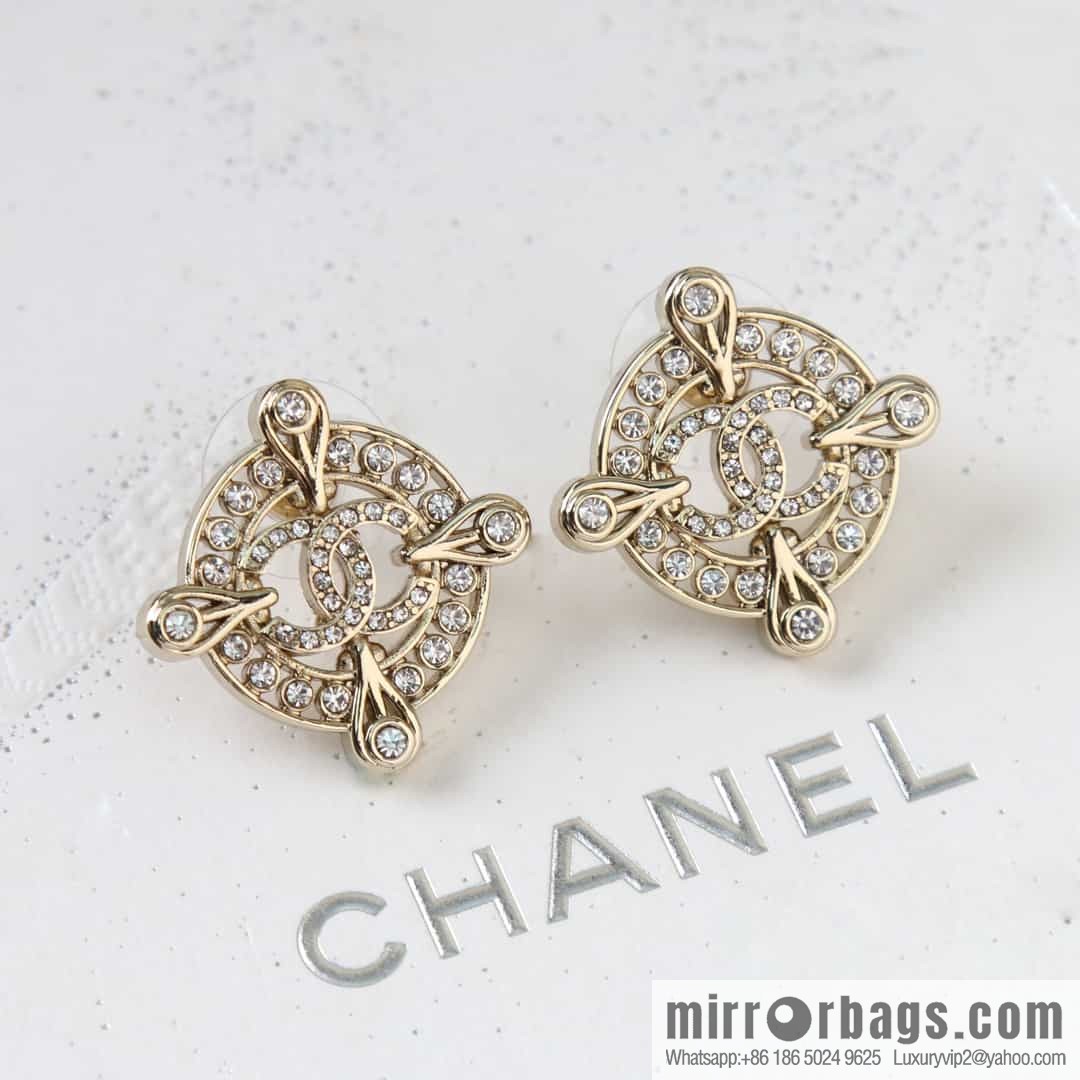New ☑️ Chanel c1 double c round full diamond stud earrings