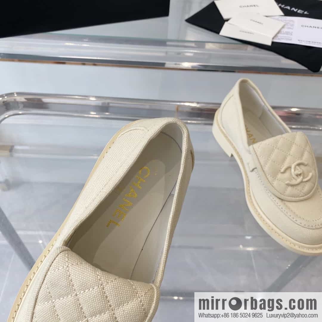 Chanel Chanel imported denim upper sheepskin foot sneakers