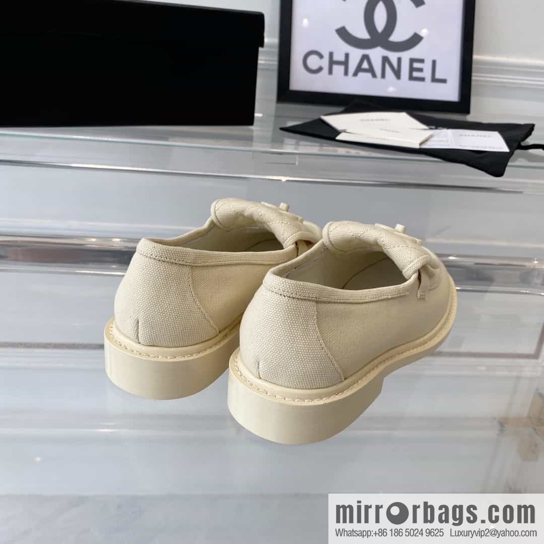 Chanel Chanel imported denim upper sheepskin foot sneakers