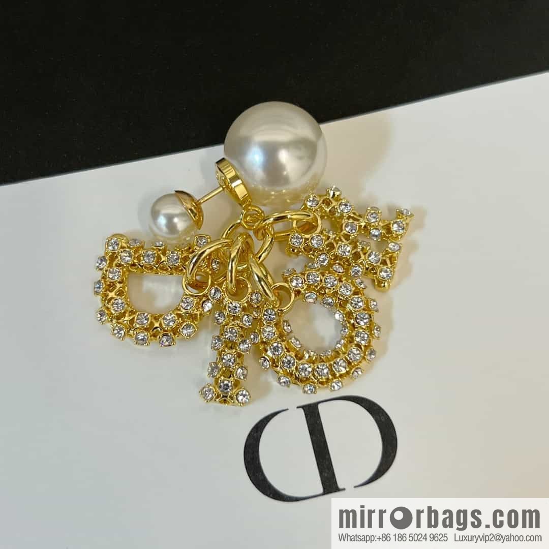 New ☑️ DIOR Dior size pearl hollow full diamond stud earrings