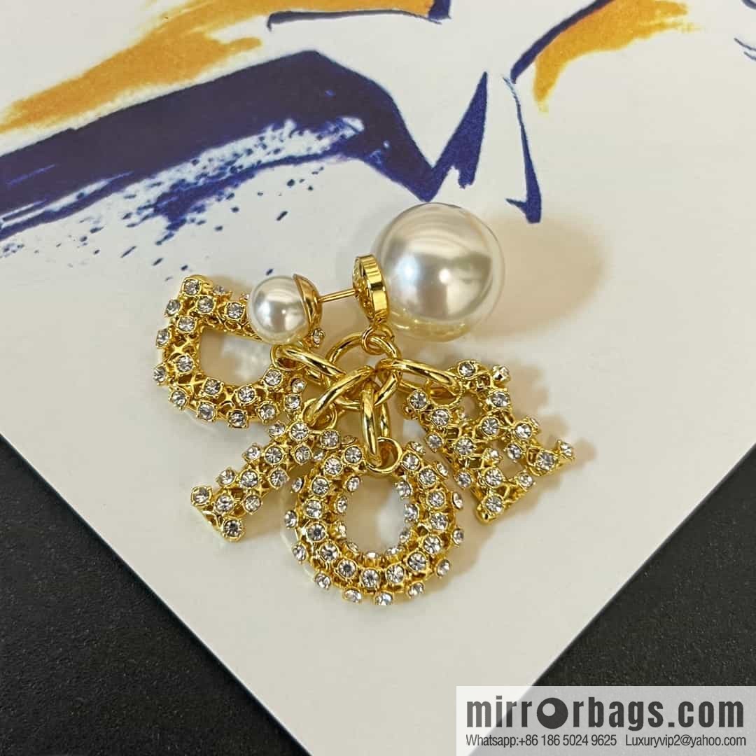 New ☑️ DIOR Dior size pearl hollow full diamond stud earrings