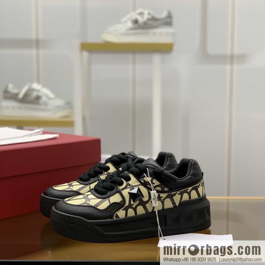 Ferragamo in sheepskin semi-matte His & Hers low-top sneakers