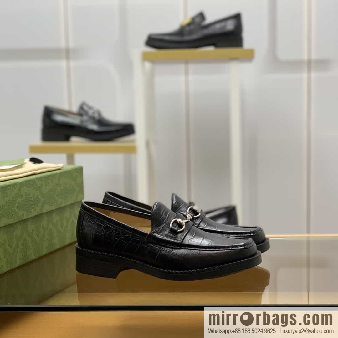 Gucci Gucci uses black smooth cow leather (fabric) carefully made men's loafers
