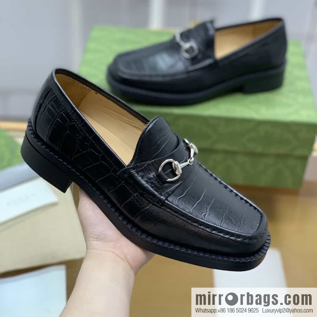 Gucci Gucci uses black smooth cow leather (fabric) carefully made men's loafers