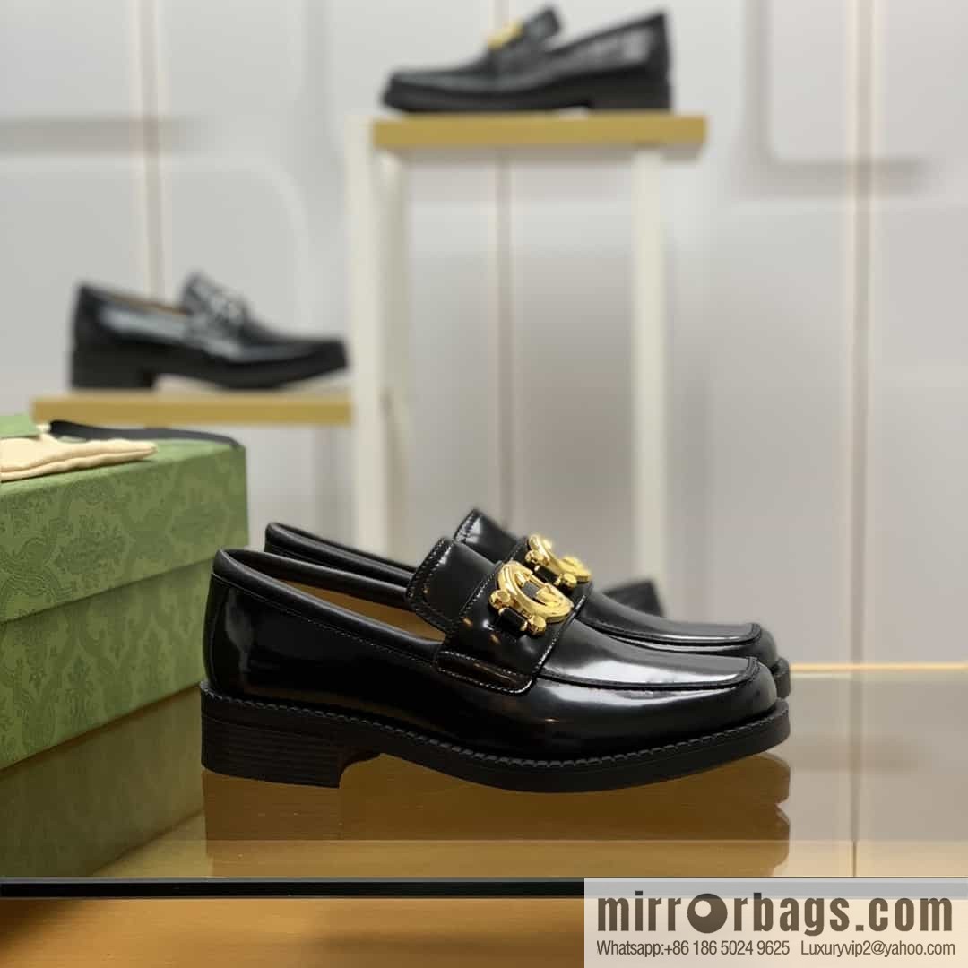 Gucci Gucci uses black smooth cow leather (fabric) carefully made men's loafers