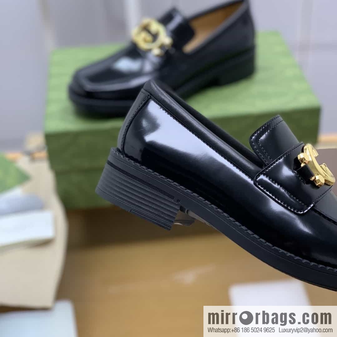 Gucci Gucci uses black smooth cow leather (fabric) carefully made men's loafers