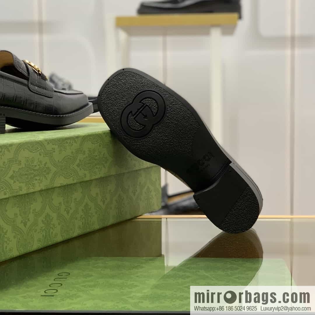 Gucci Gucci uses black smooth cow leather (fabric) carefully made men's loafers