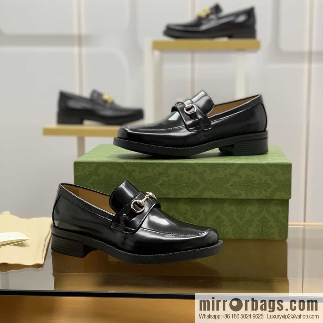 Gucci Gucci uses black smooth cow leather (fabric) carefully made men's loafers
