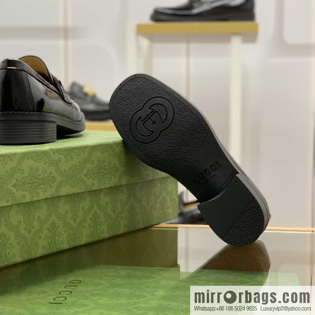 Gucci Gucci uses black smooth cow leather (fabric) carefully made men's loafers