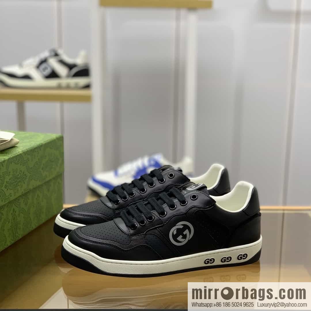 Gucci Gucci uses color matching leather and integrates iconic elements into men's casual shoes