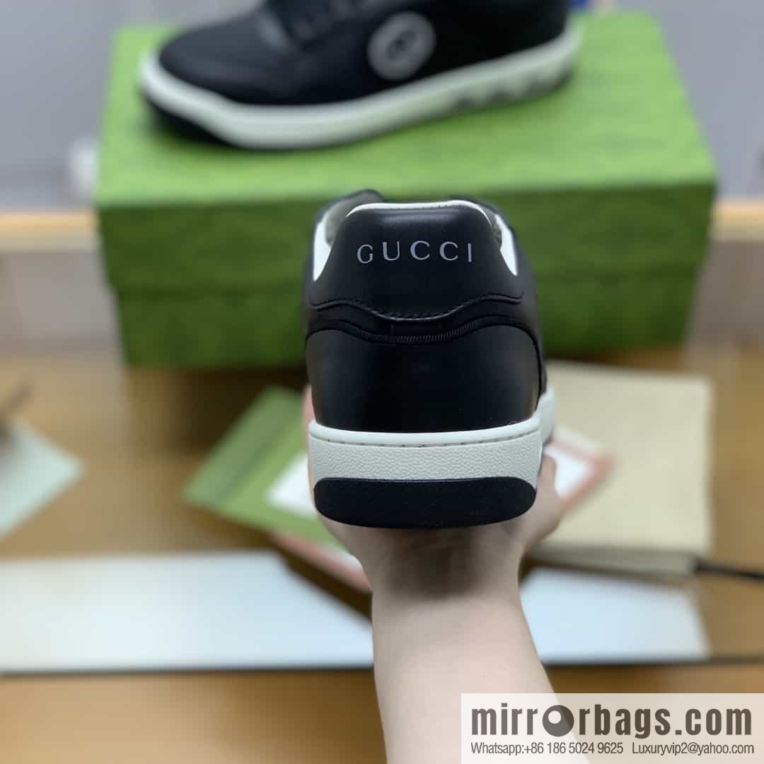 Gucci Gucci uses color matching leather and integrates iconic elements into men's casual shoes