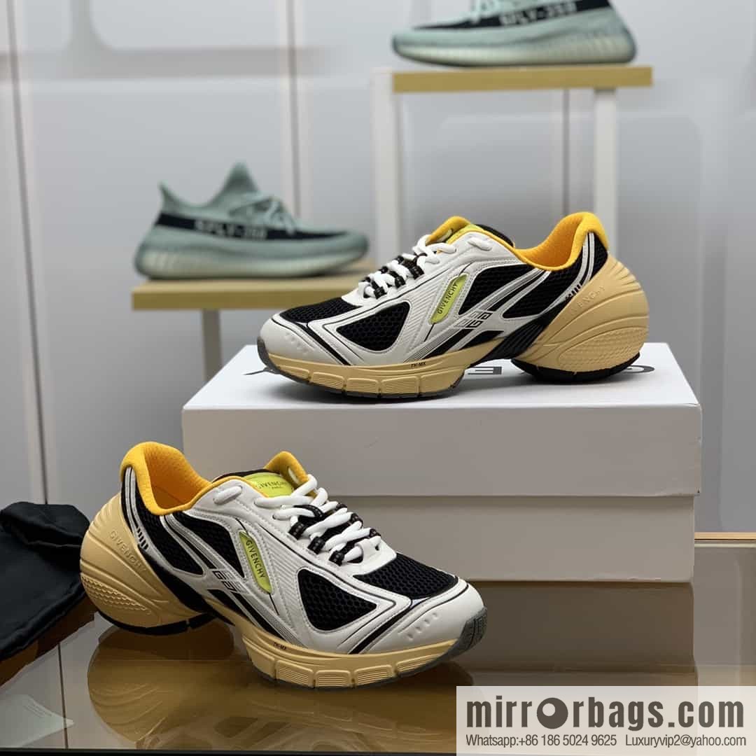 Givenchy, men's lace-up sneakers made of technologically knitted fabrics, synthetic leather and rubber