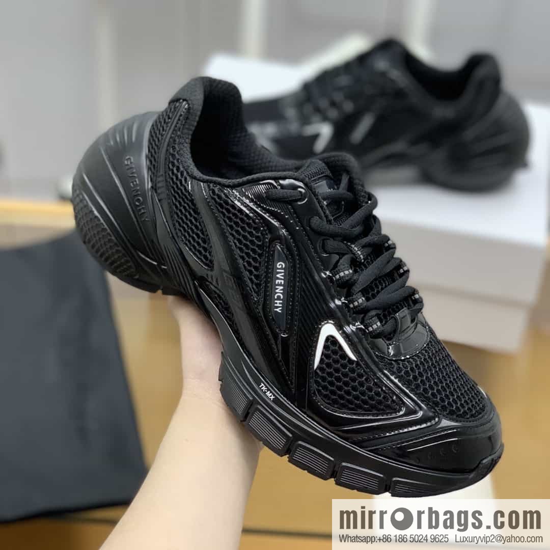 Givenchy, men's lace-up sneakers made of technologically knitted fabrics, synthetic leather and rubber