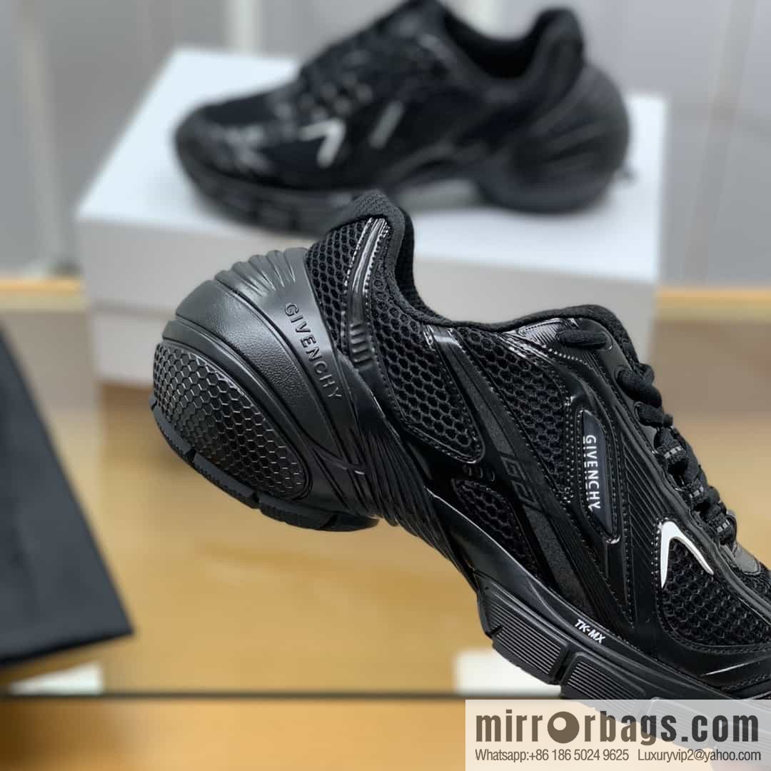 Givenchy, men's lace-up sneakers made of technologically knitted fabrics, synthetic leather and rubber