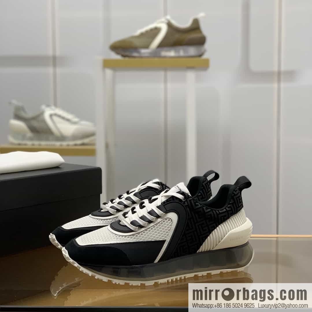 Givenchy Givenchy, made of calfskin ➕ polyester waterproof fabric ➕ velvet leather three materials patchwork men's casual sneakers