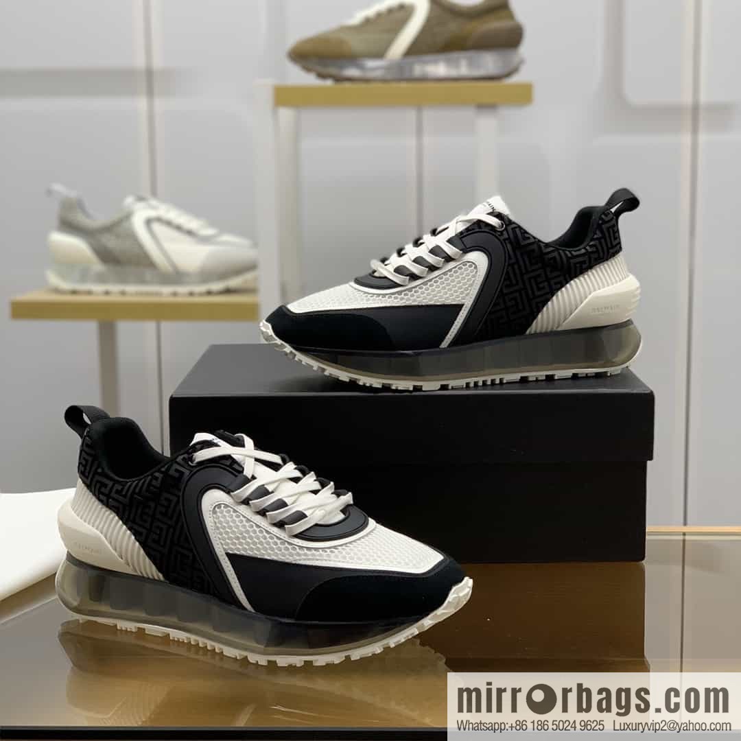 Givenchy Givenchy, made of calfskin ➕ polyester waterproof fabric ➕ velvet leather three materials patchwork men's casual sneakers