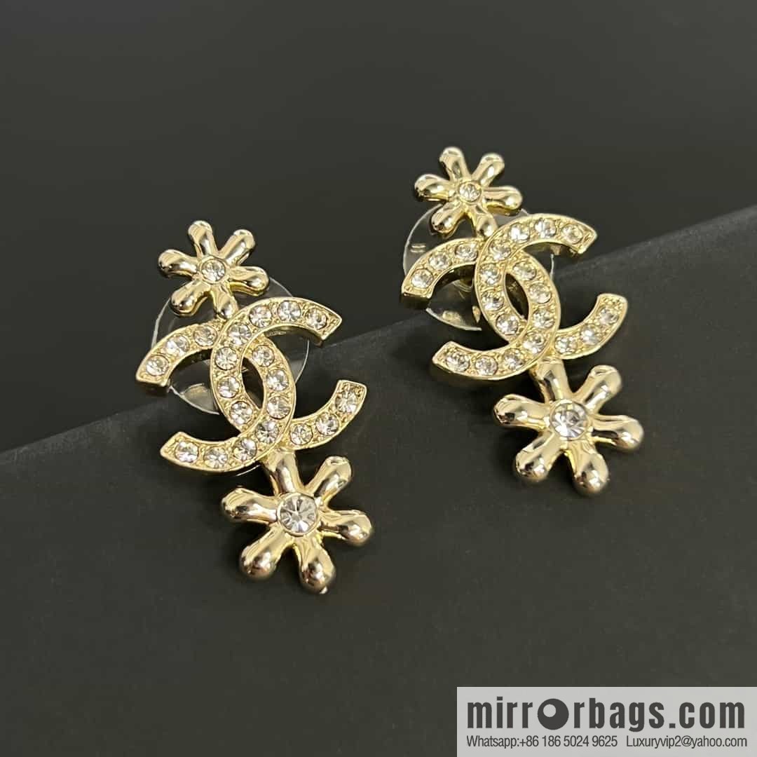 New ☑️ chanel c2 double c gold flower stud earrings