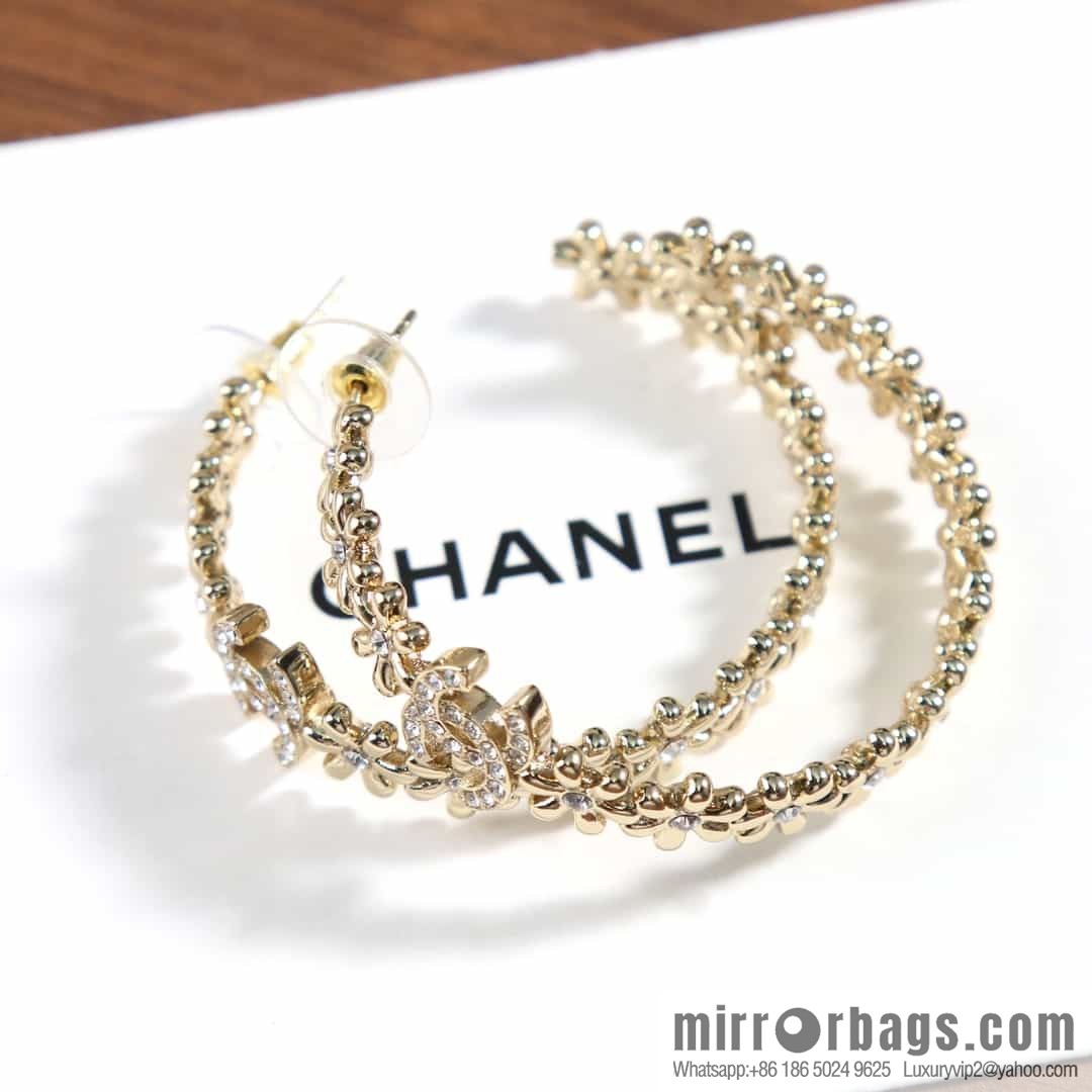 New ☑️ Chanel semi-round double c gold flower stud earrings