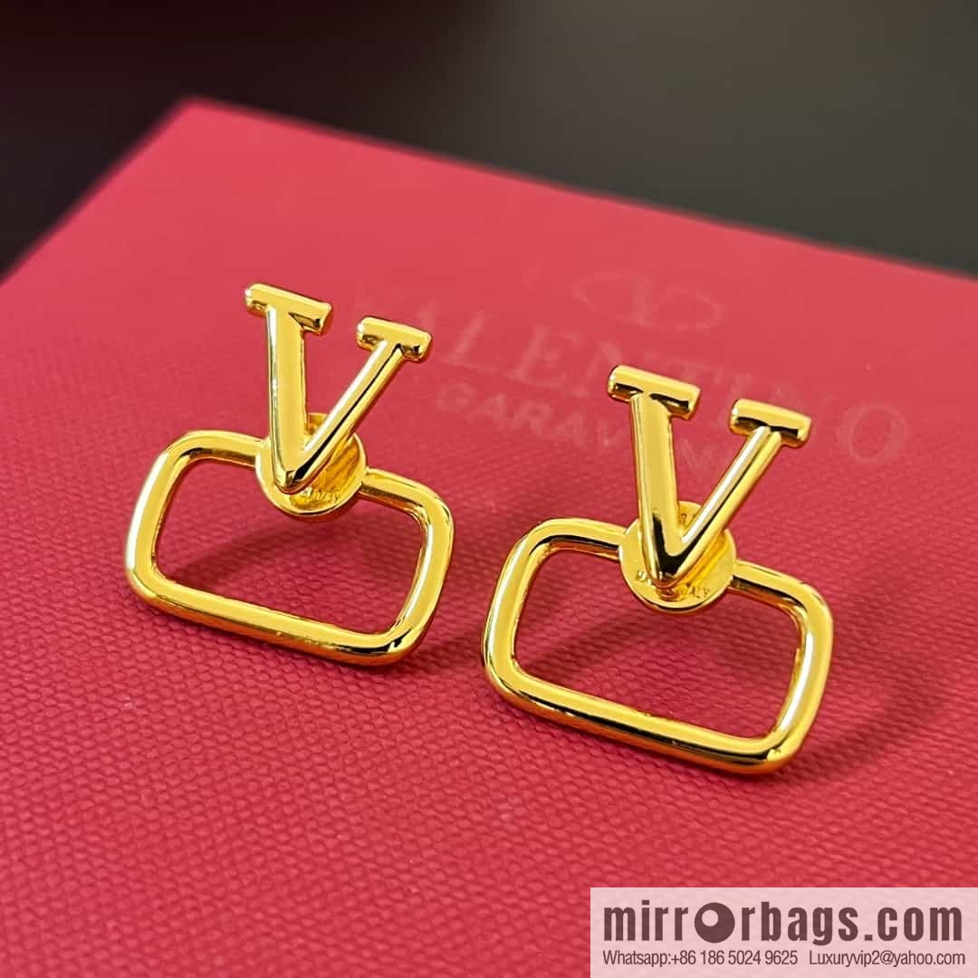 New ☑️ Valentino V gold stud earrings