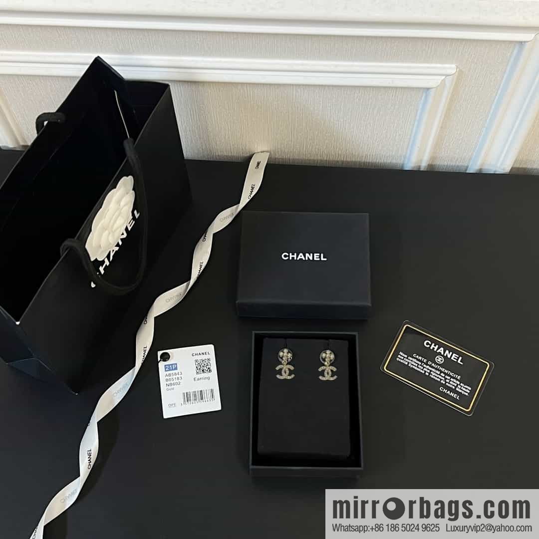 New ☑️ chanel c2 double c gold flower stud earrings