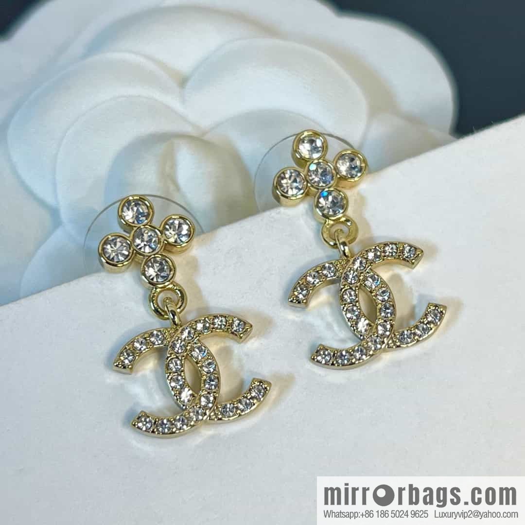 New ☑️ chanel c2 double c gold flower stud earrings