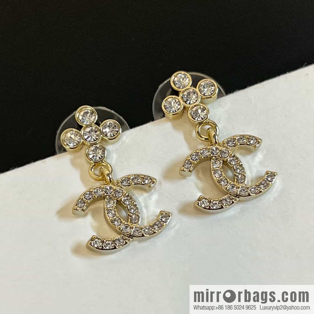 New ☑️ chanel c2 double c gold flower stud earrings
