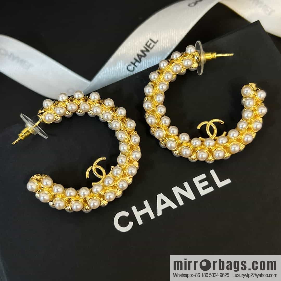 New ☑️ Chanel semi-round double c pearl stud earrings
