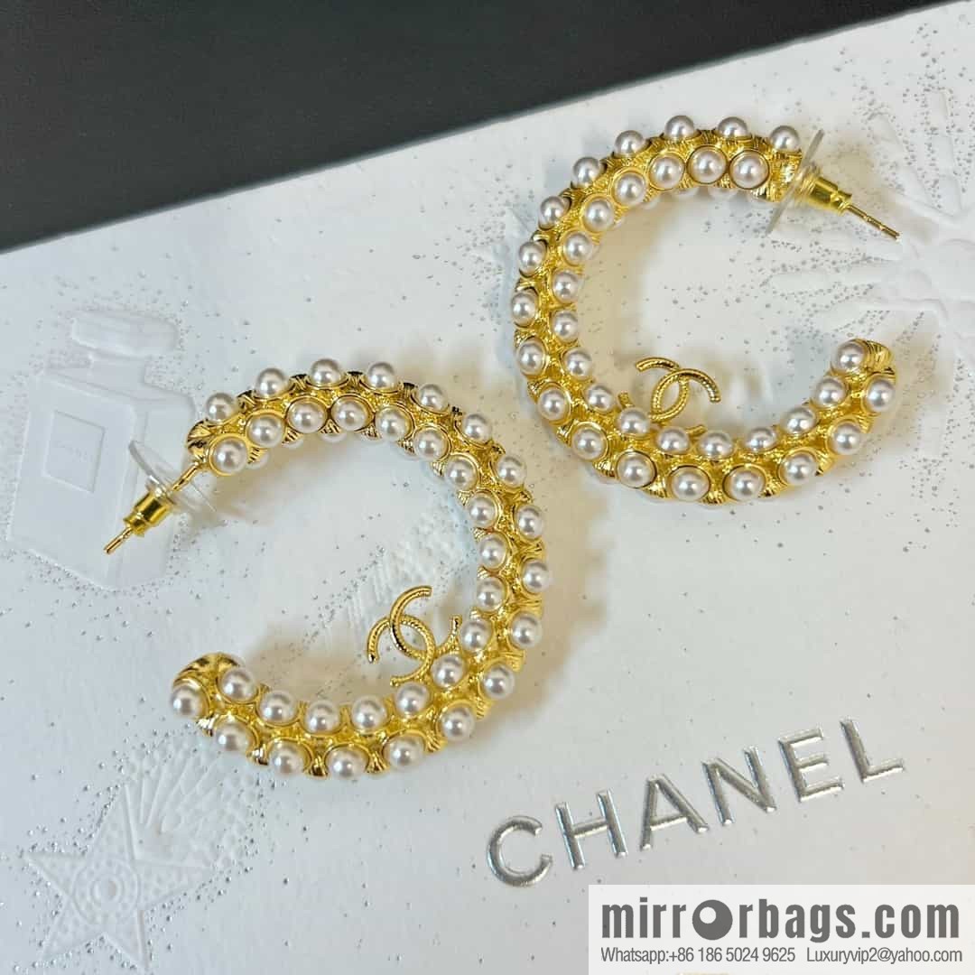 New ☑️ Chanel semi-round double c pearl stud earrings