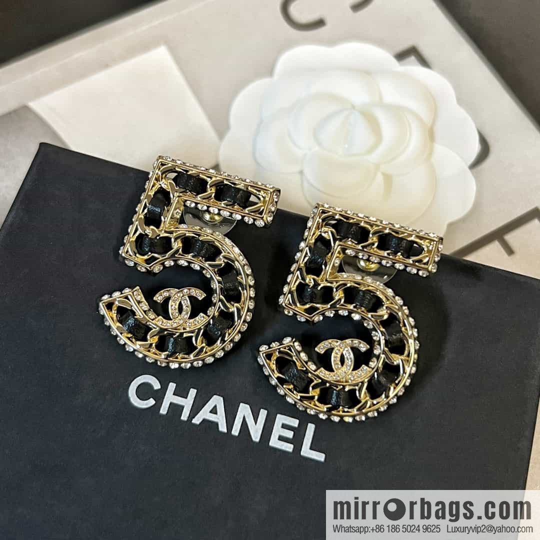 New ☑️ CHANEL CHANEL c1 double c black leather 5 word five stud earrings
