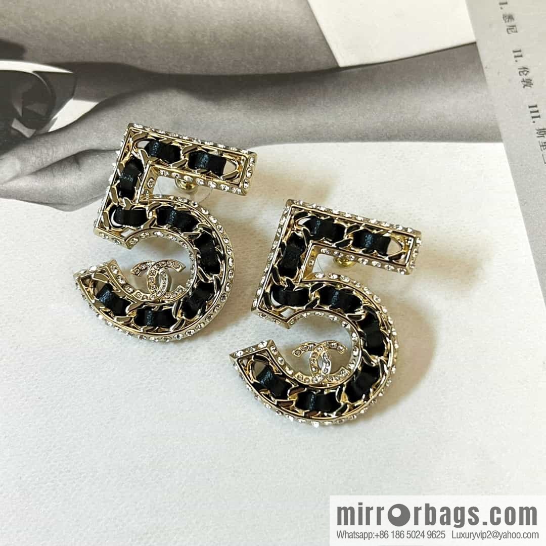 New ☑️ CHANEL CHANEL c1 double c black leather 5 word five stud earrings