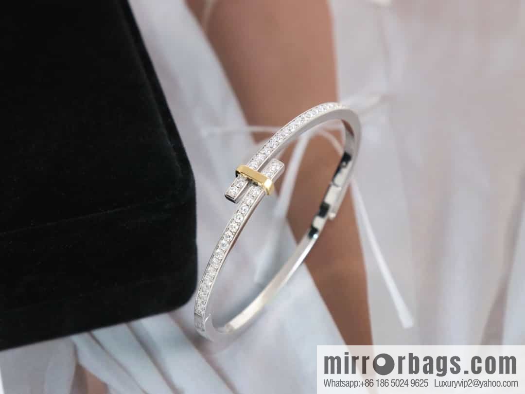 New ☑️ TIFFANY & Co. Tiffany Edge Series Color Separation Bracelet