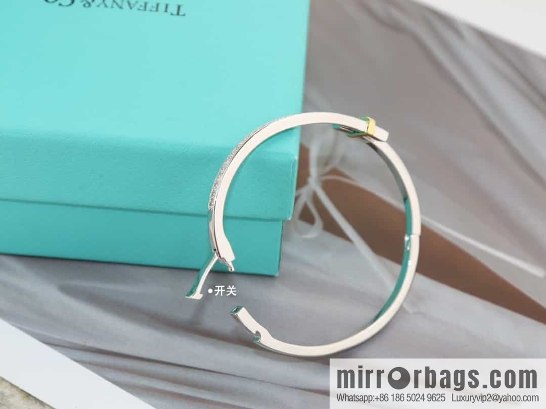 New ☑️ TIFFANY & Co. Tiffany Edge Series Color Separation Bracelet